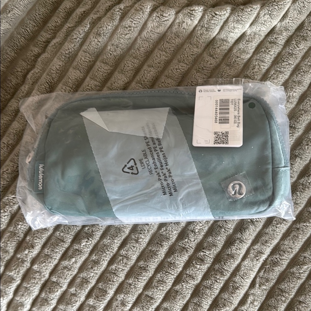Lululemon Seafoam Green Pouch
